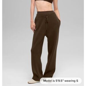 Alo Scholar Straight Leg Sweatpant